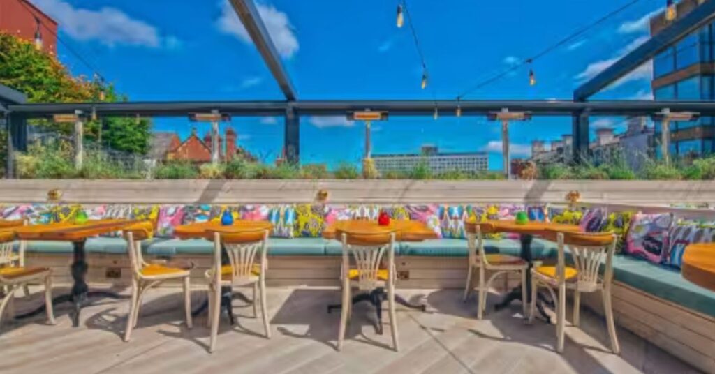 Revolucion De Cuba Summer Venue Hire